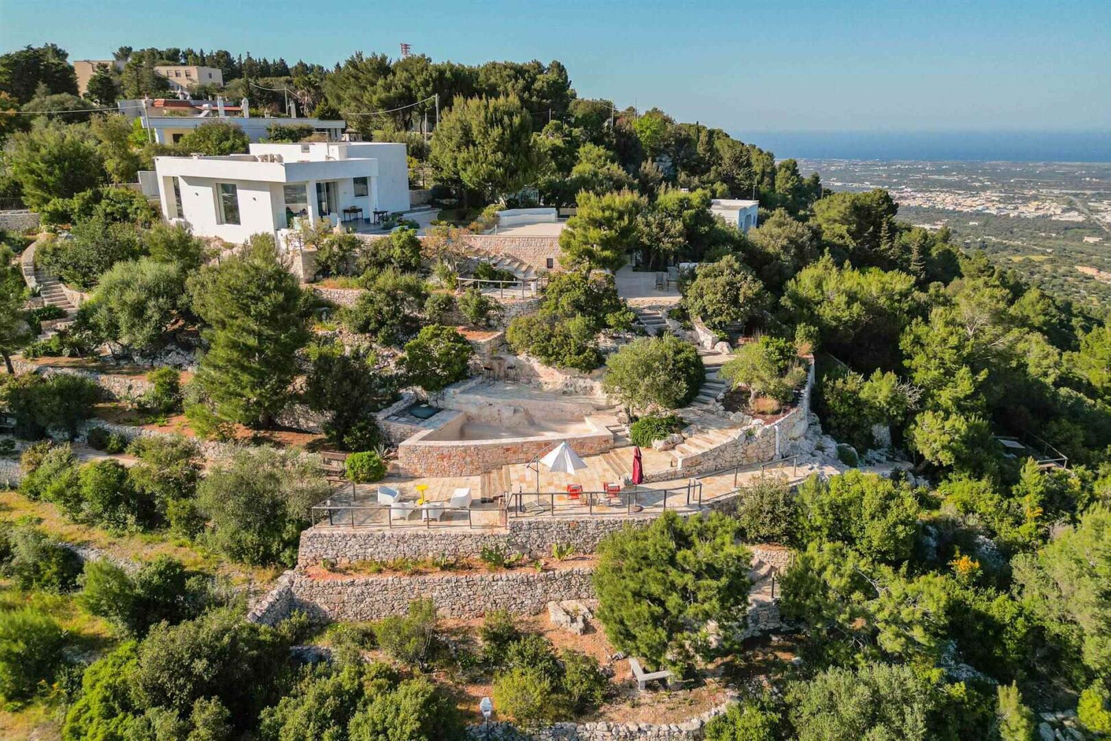 Villa vista mare immersa nel verde –  Selva di Fasano